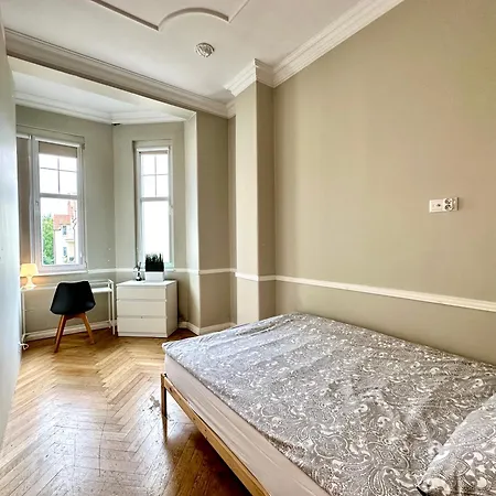 100 Metrow Do Monciaka Homestay Sopot